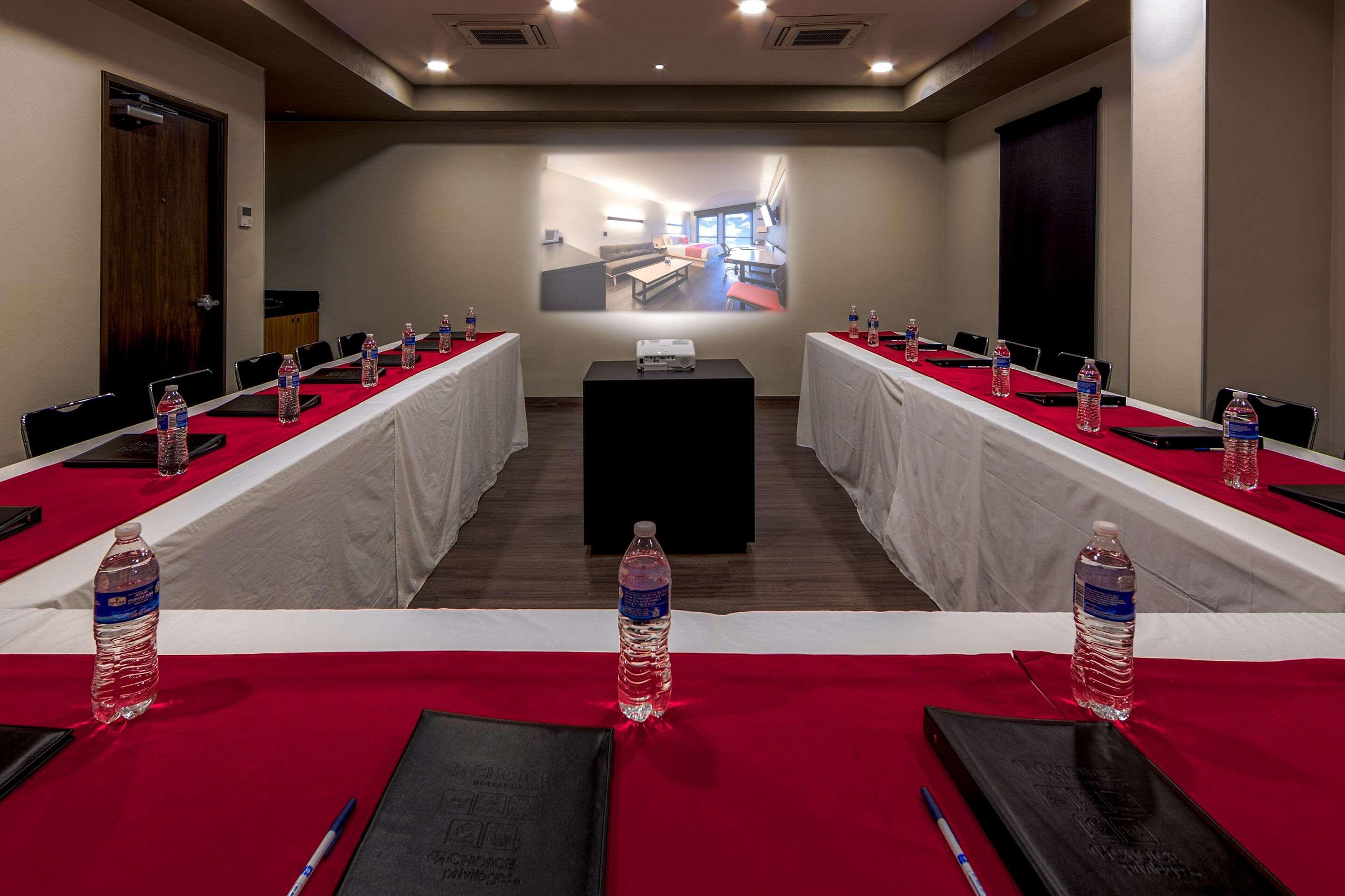 Comfort Inn Delicias Ngoại thất bức ảnh