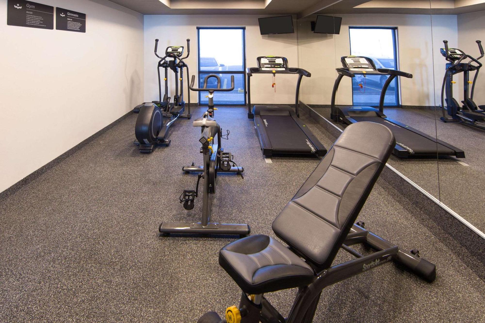Comfort Inn Delicias Ngoại thất bức ảnh